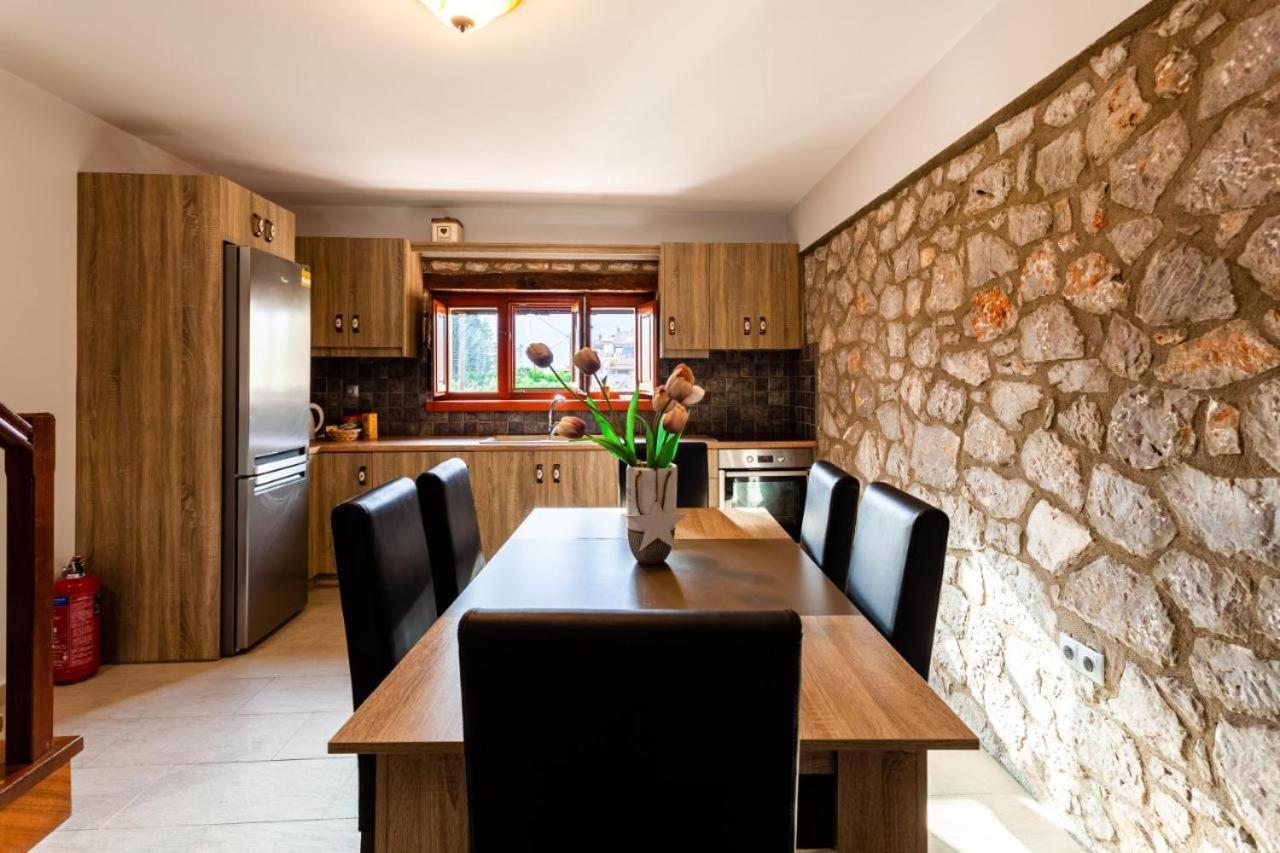 Stone Villas Dukes Parálion Ástros المظهر الخارجي الصورة